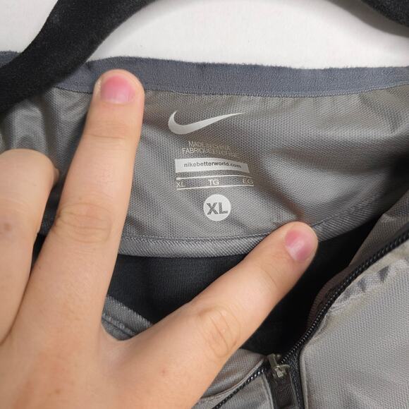 Nike, Grey and Pink Windbreaker, Unisex, XL - Picture 3 of 7